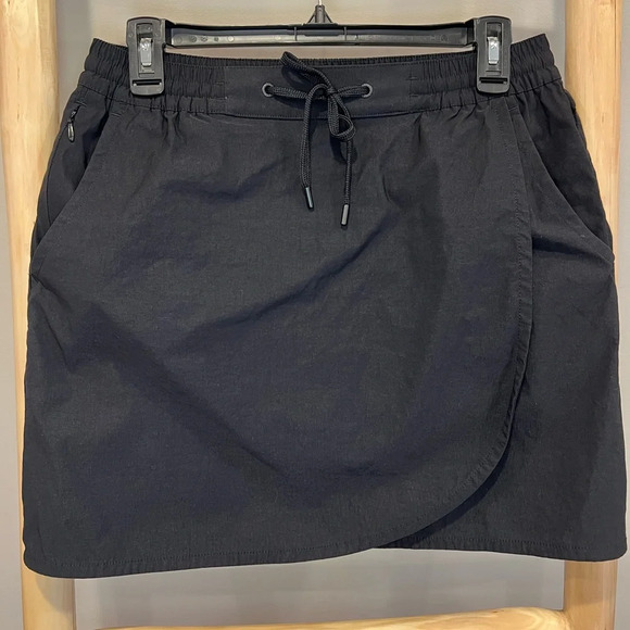 Eddie Bauer Tulip Hem Skort XS black - Picture 1 of 10